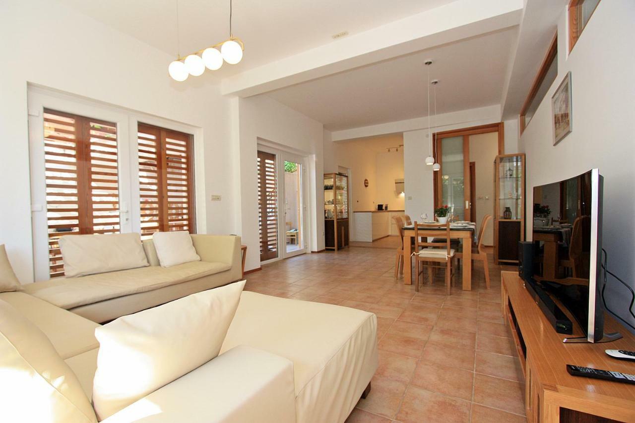 Villa V&D Milna  Ngoại thất bức ảnh
