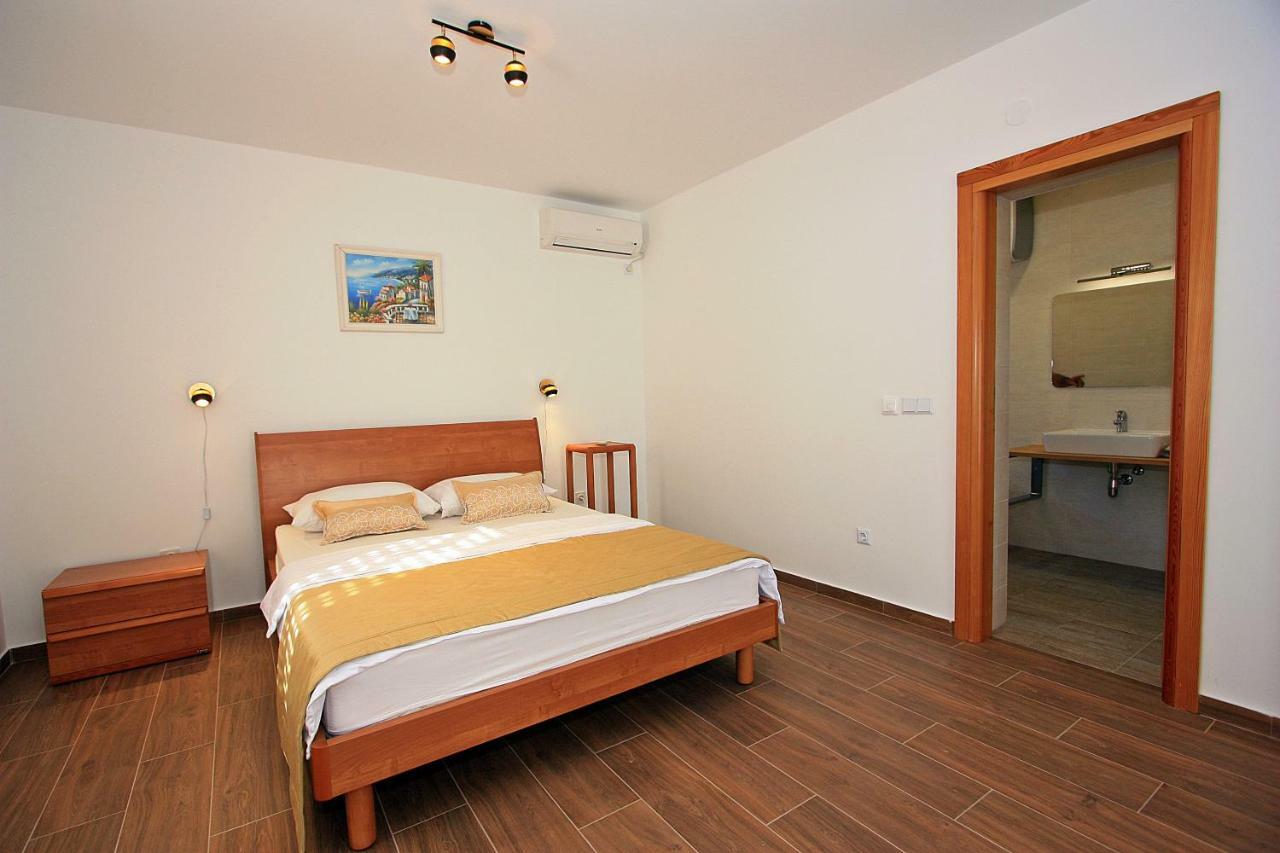 Villa V&D Milna  Ngoại thất bức ảnh