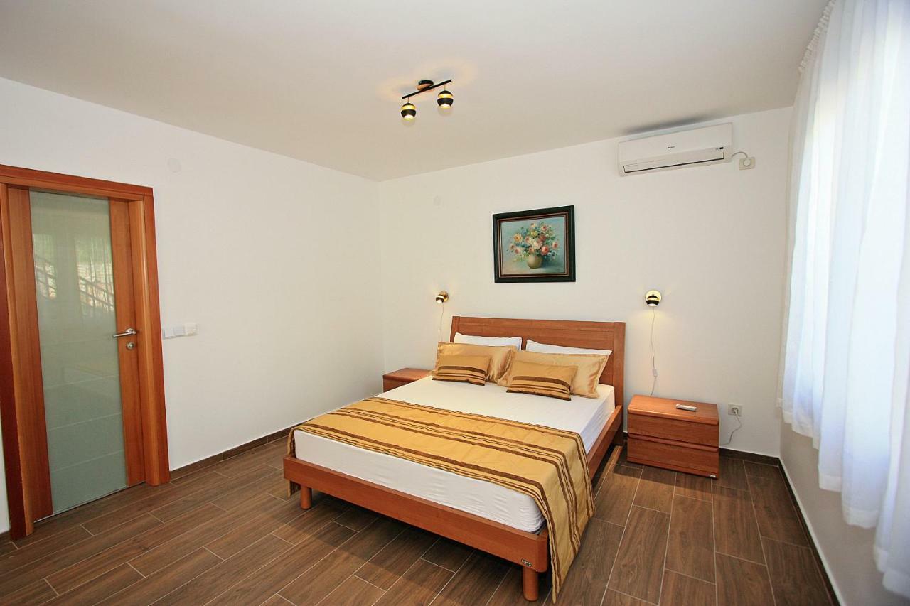 Villa V&D Milna  Ngoại thất bức ảnh